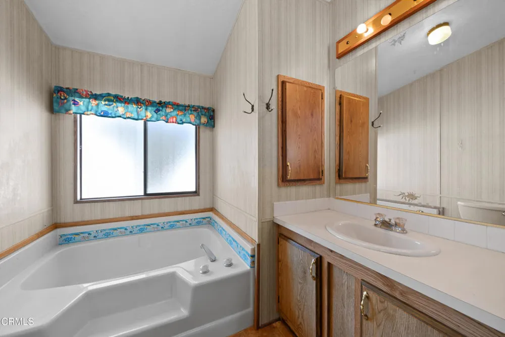 975 W Telegraph Road #122 Santa Paula, CA 93060