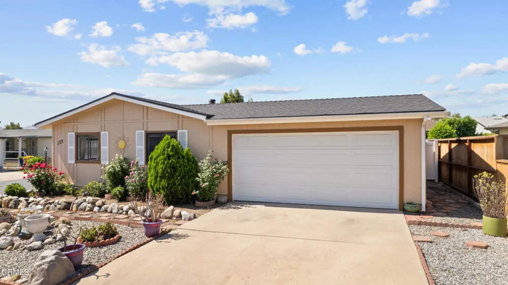 975 W Telegraph Road #122 Santa Paula, CA 93060