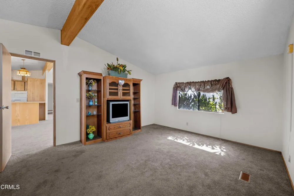 975 W Telegraph Road #122 Santa Paula, CA 93060