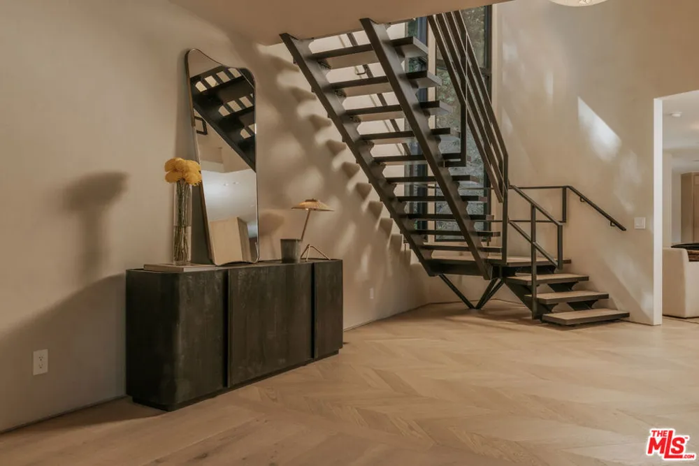 1417 Bluebird Avenue Los Angeles, CA 90069