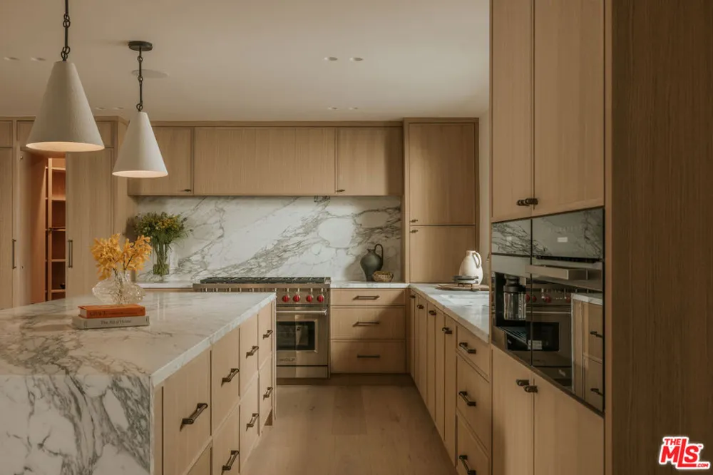 1417 Bluebird Avenue Los Angeles, CA 90069