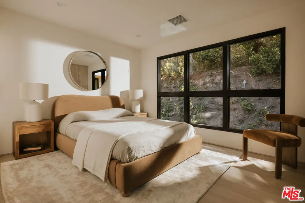 1417 Bluebird Avenue Los Angeles, CA 90069