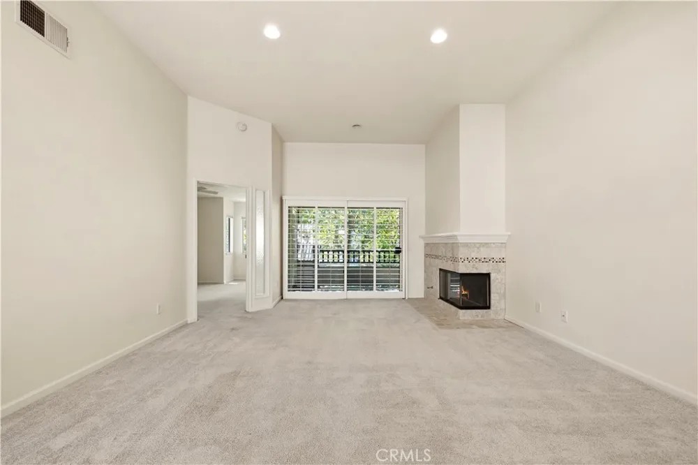 25859 Mcbean #74 Valencia, CA 91355