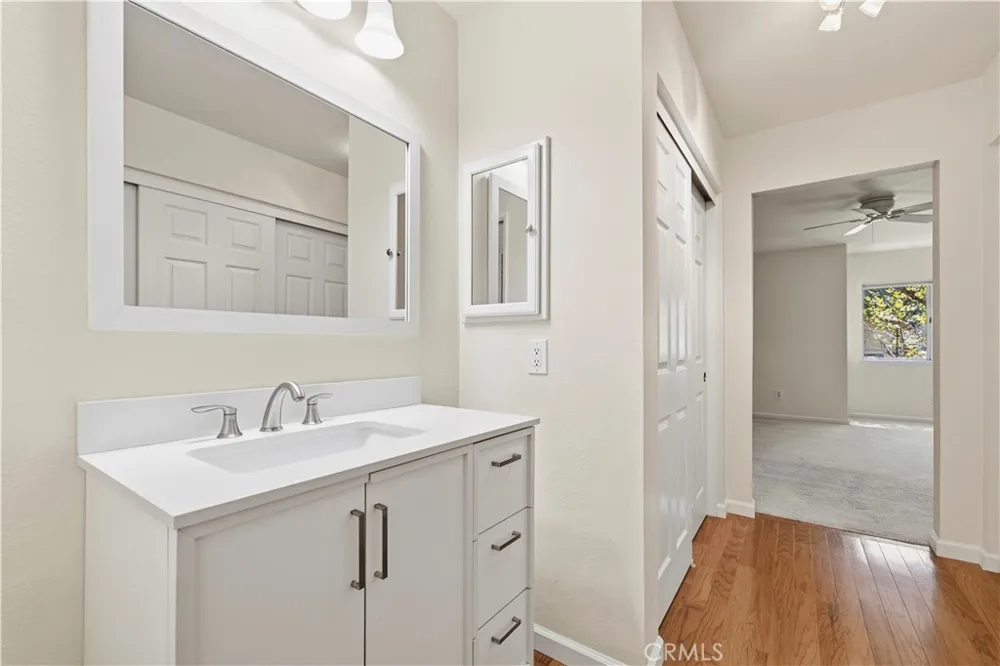 25859 Mcbean #74 Valencia, CA 91355