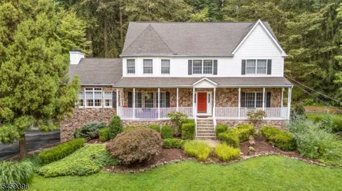 32 Sawmill Rd