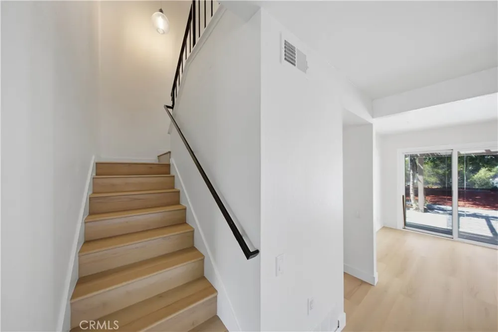 23401 Via Burriana Mission Viejo, CA 92691