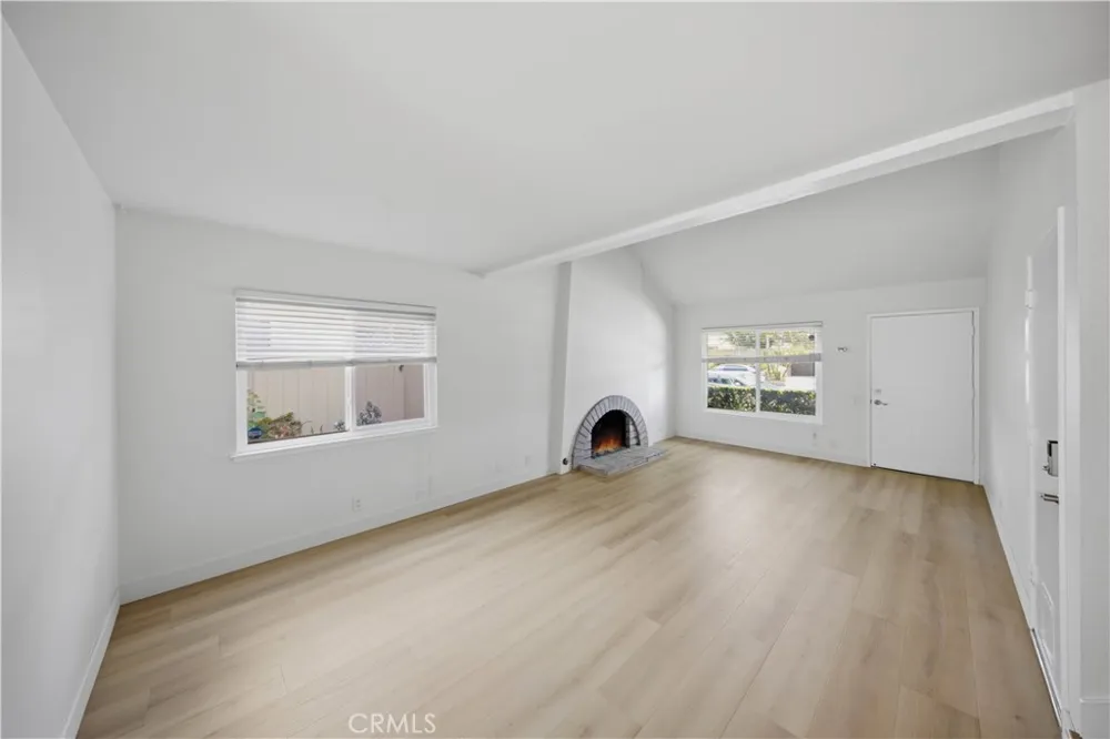 23401 Via Burriana Mission Viejo, CA 92691