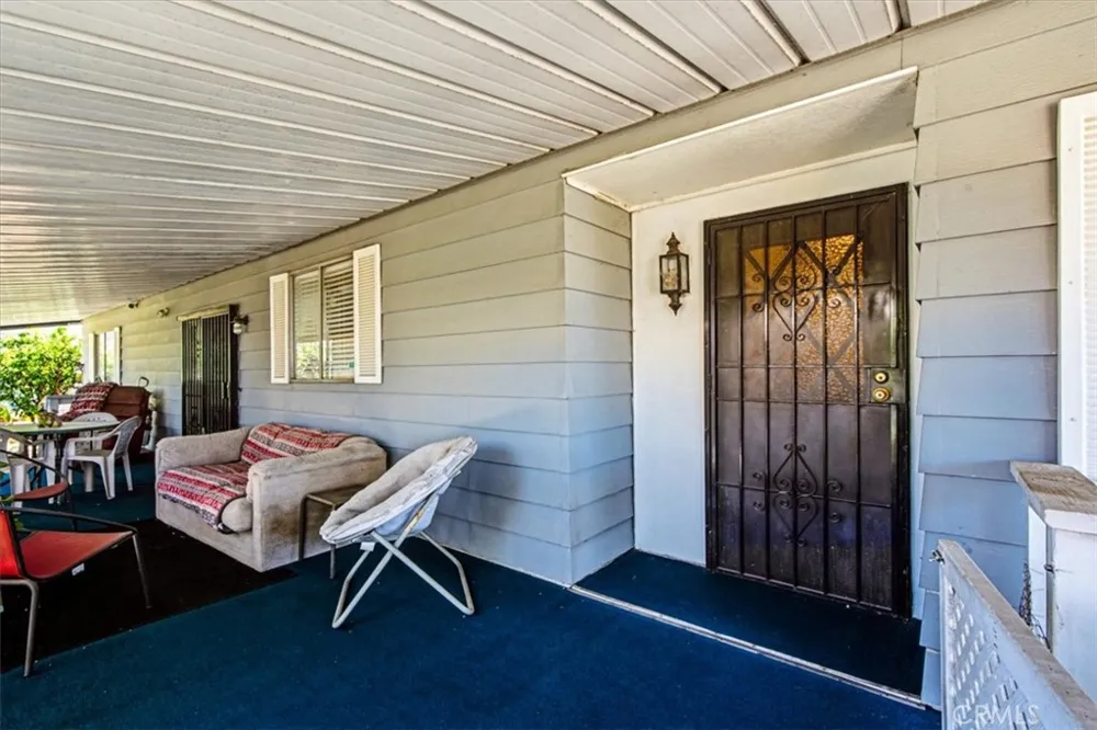 3700 Buchanan Riverside, CA 92503
