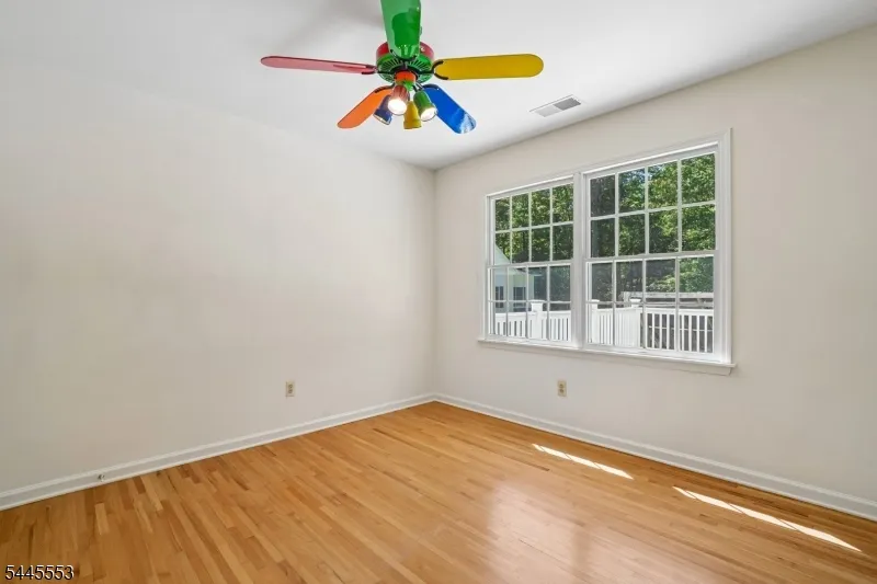 21 Misty Ln Green, NJ 07821