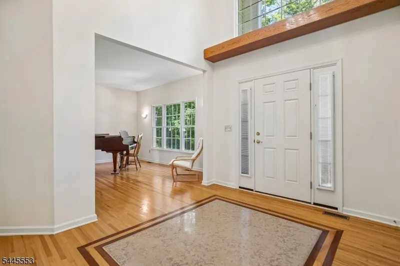 21 Misty Ln Green, NJ 07821