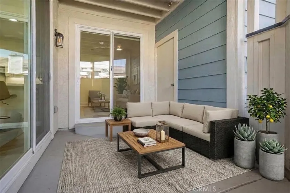 2438 Pleasant Way #M Thousand Oaks, CA 91362