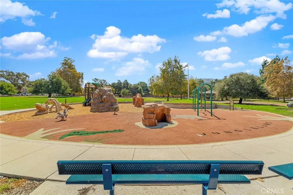 2438 Pleasant Way #M Thousand Oaks, CA 91362