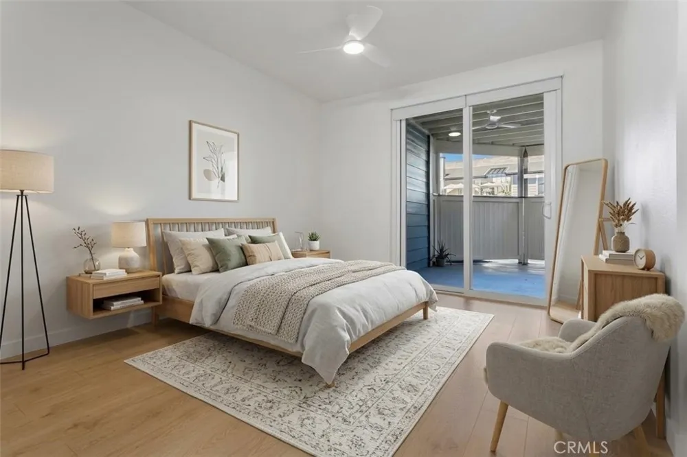 2438 Pleasant Way #M Thousand Oaks, CA 91362
