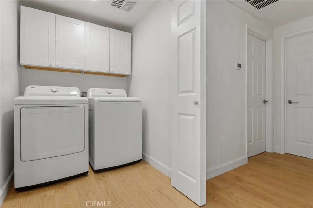2438 Pleasant Way #M Thousand Oaks, CA 91362