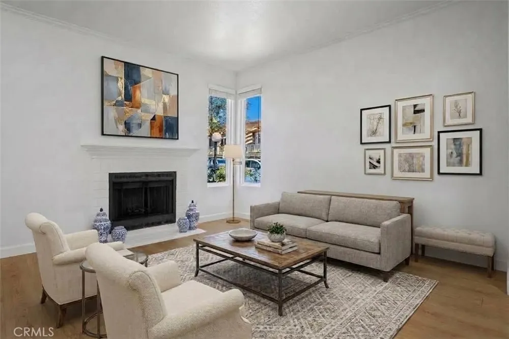 2438 Pleasant Way #M Thousand Oaks, CA 91362