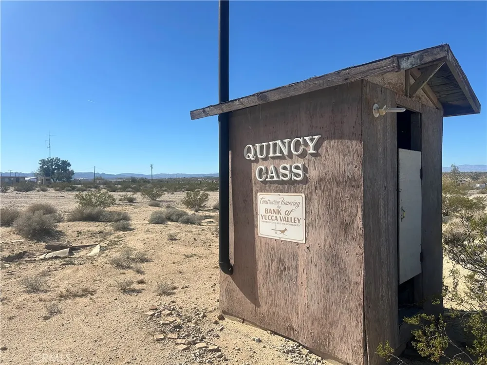 167 Bluegrass Avenue 29 Palms, CA 92277