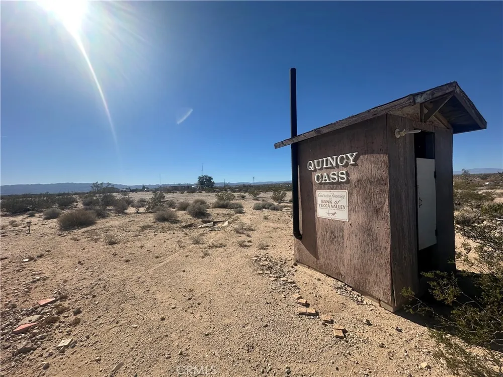 167 Bluegrass Avenue 29 Palms, CA 92277