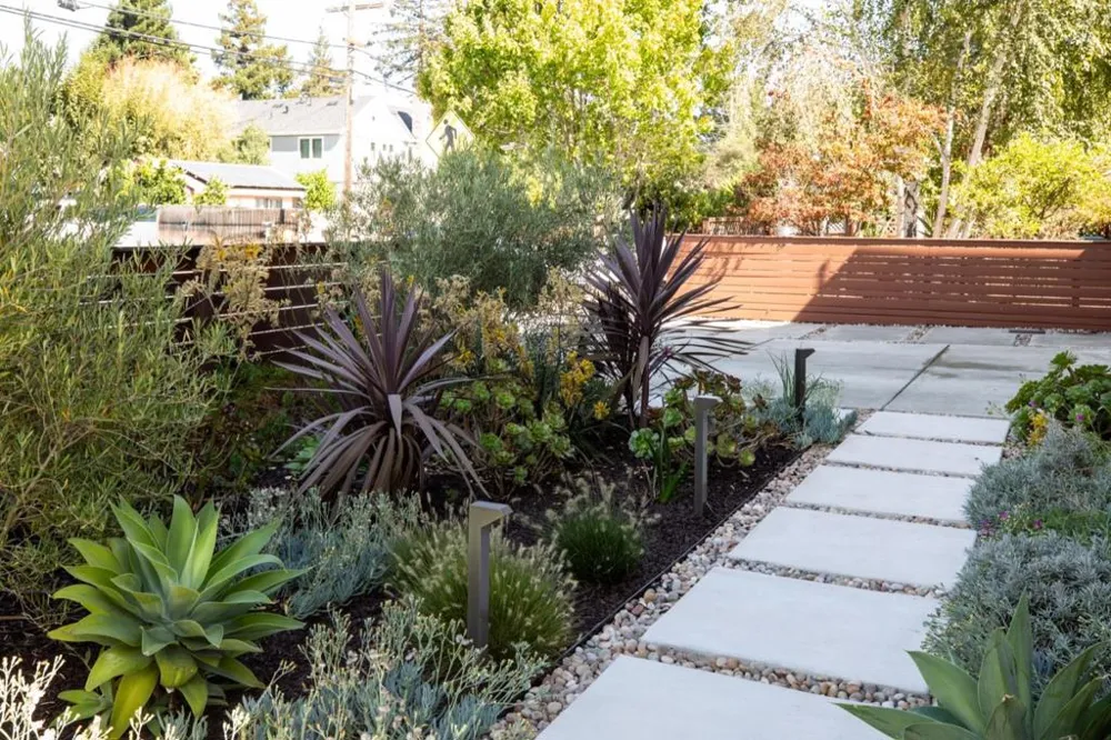 688 12th Avenue Menlo Park, CA 94025