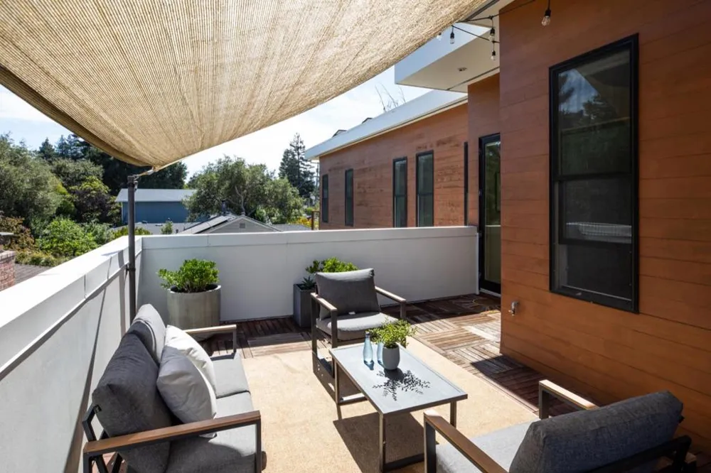 688 12th Avenue Menlo Park, CA 94025