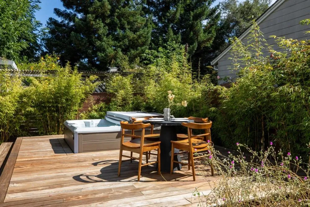 688 12th Avenue Menlo Park, CA 94025