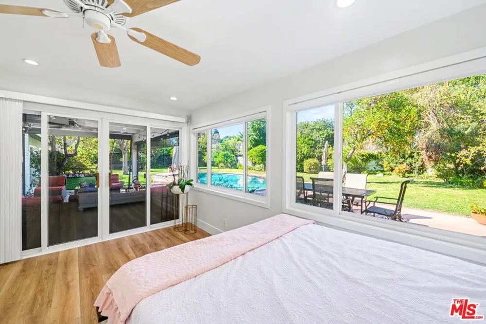 17409 Kinzie Street Los Angeles, CA 91325