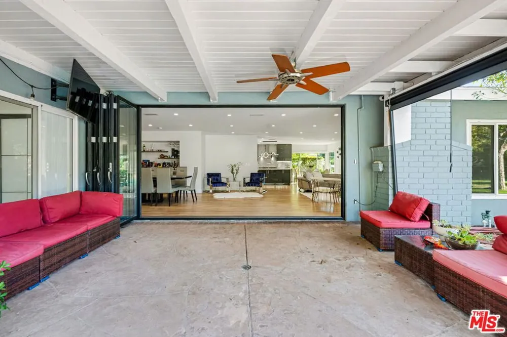 17409 Kinzie Street Los Angeles, CA 91325