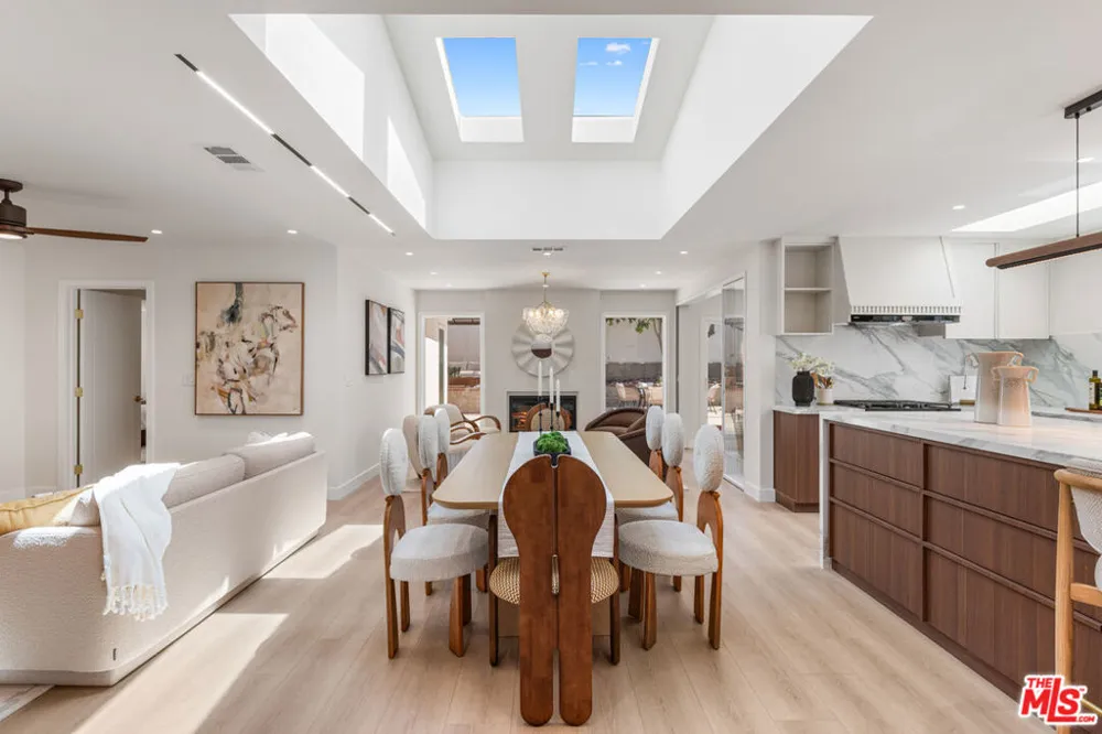 1180 Coronet Avenue Pasadena, CA 91107
