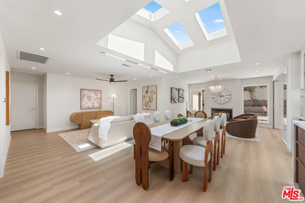 1180 Coronet Avenue Pasadena, CA 91107