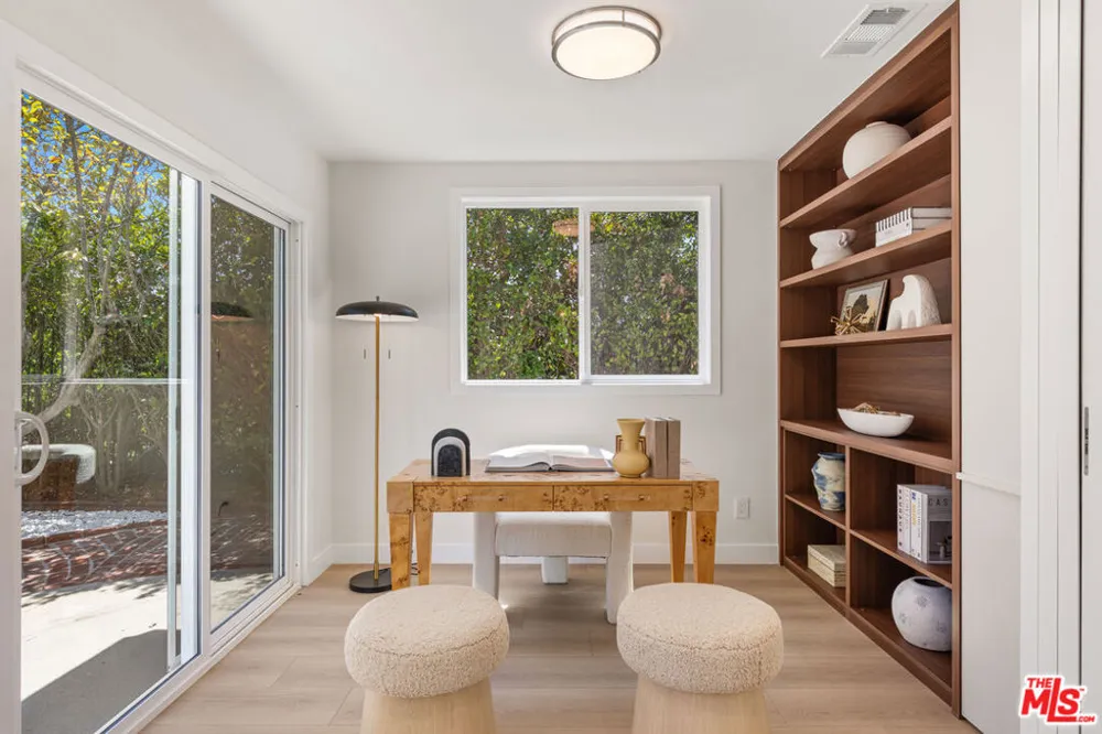 1180 Coronet Avenue Pasadena, CA 91107