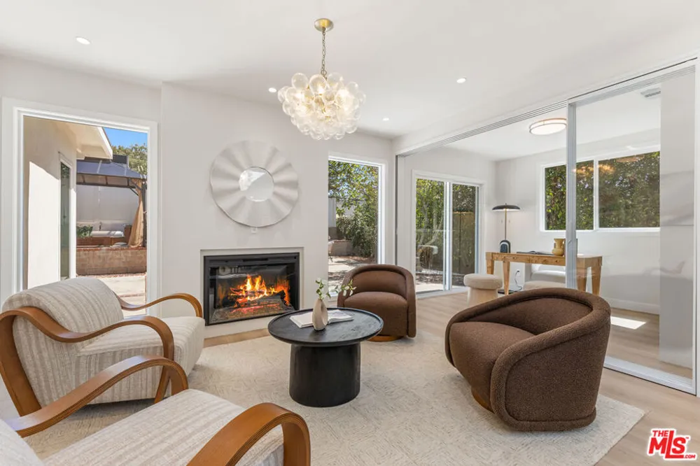 1180 Coronet Avenue Pasadena, CA 91107