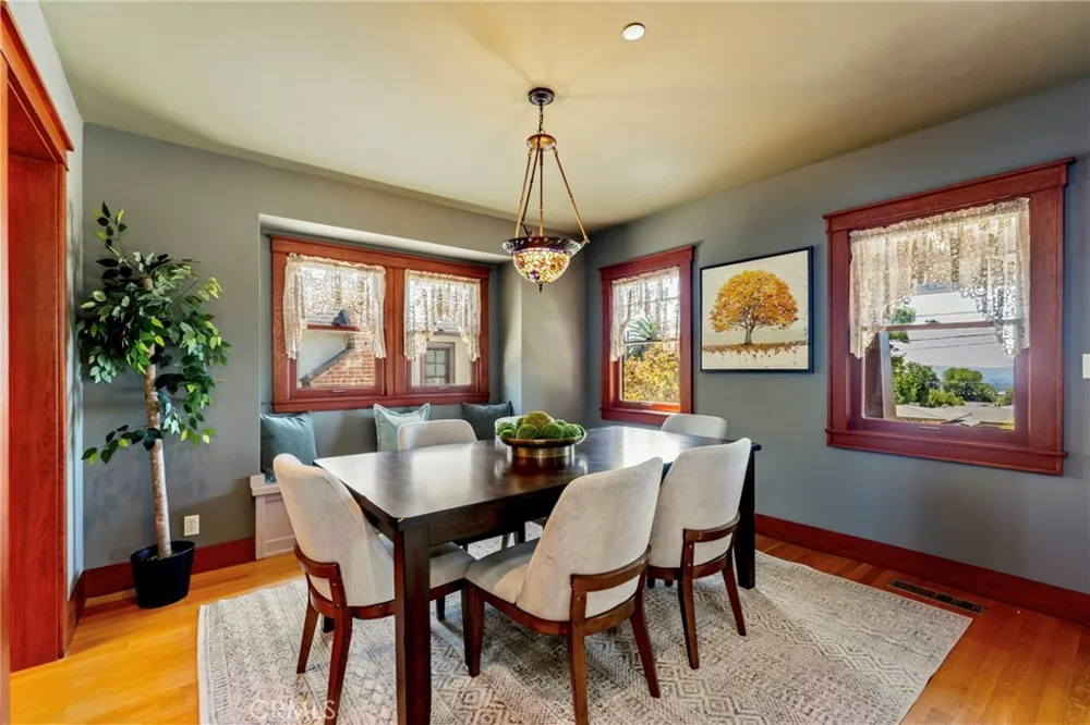 109 E Grandview Sierra Madre, CA 91024