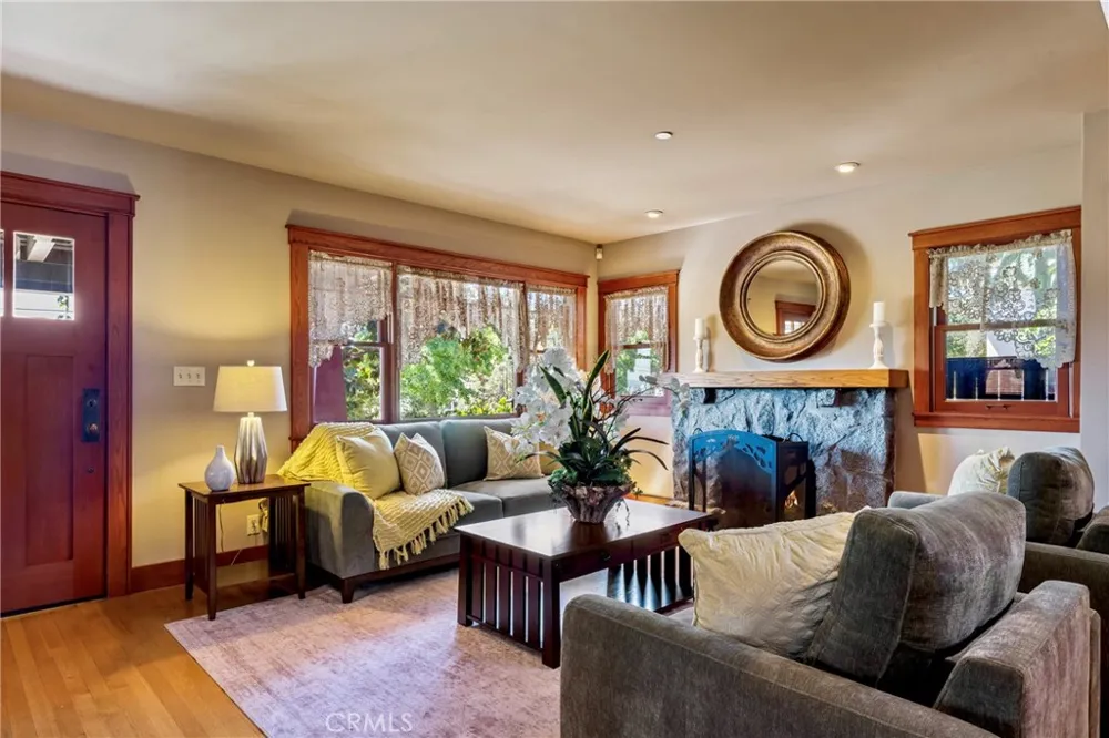 109 E Grandview Sierra Madre, CA 91024