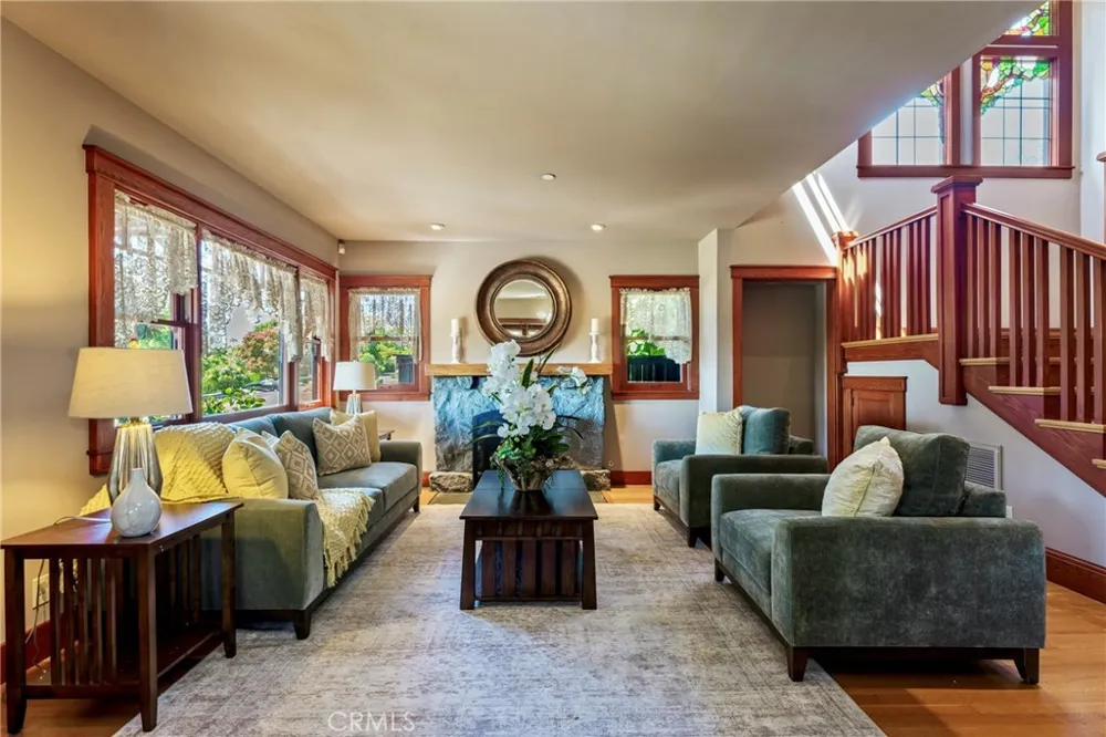 109 E Grandview Sierra Madre, CA 91024