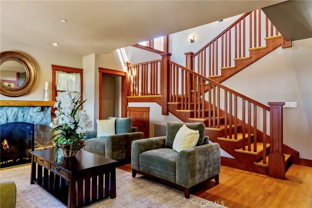 109 E Grandview Sierra Madre, CA 91024