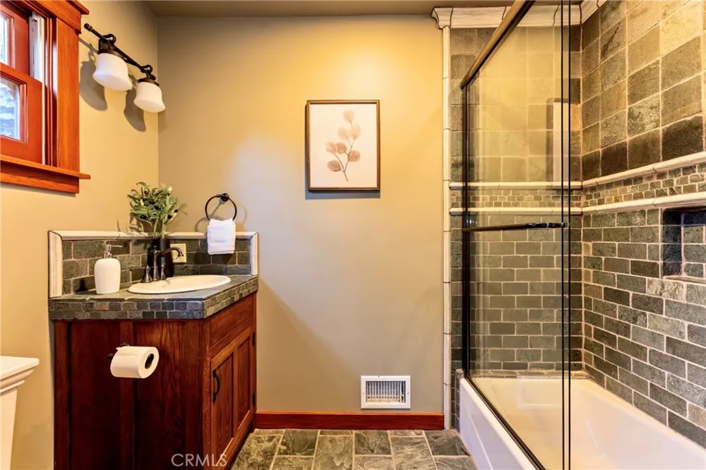 109 E Grandview Sierra Madre, CA 91024