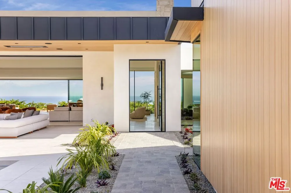 11624 Ellice Street Malibu, CA 90265