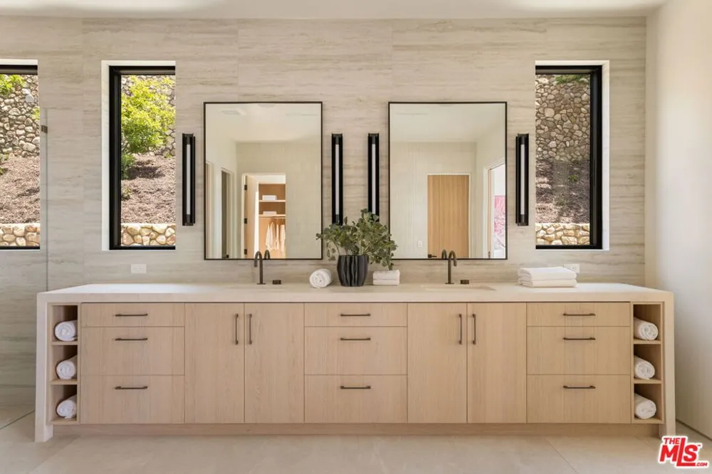 11624 Ellice Street Malibu, CA 90265