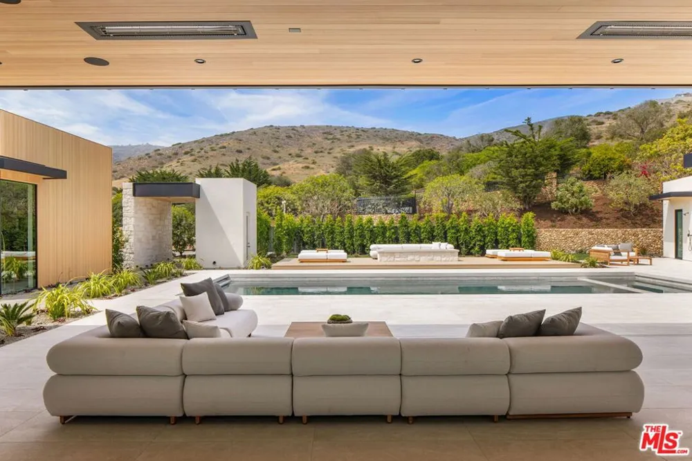 11624 Ellice Street Malibu, CA 90265