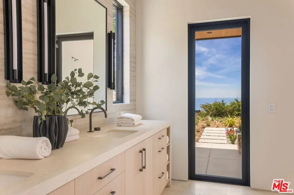 11624 Ellice Street Malibu, CA 90265