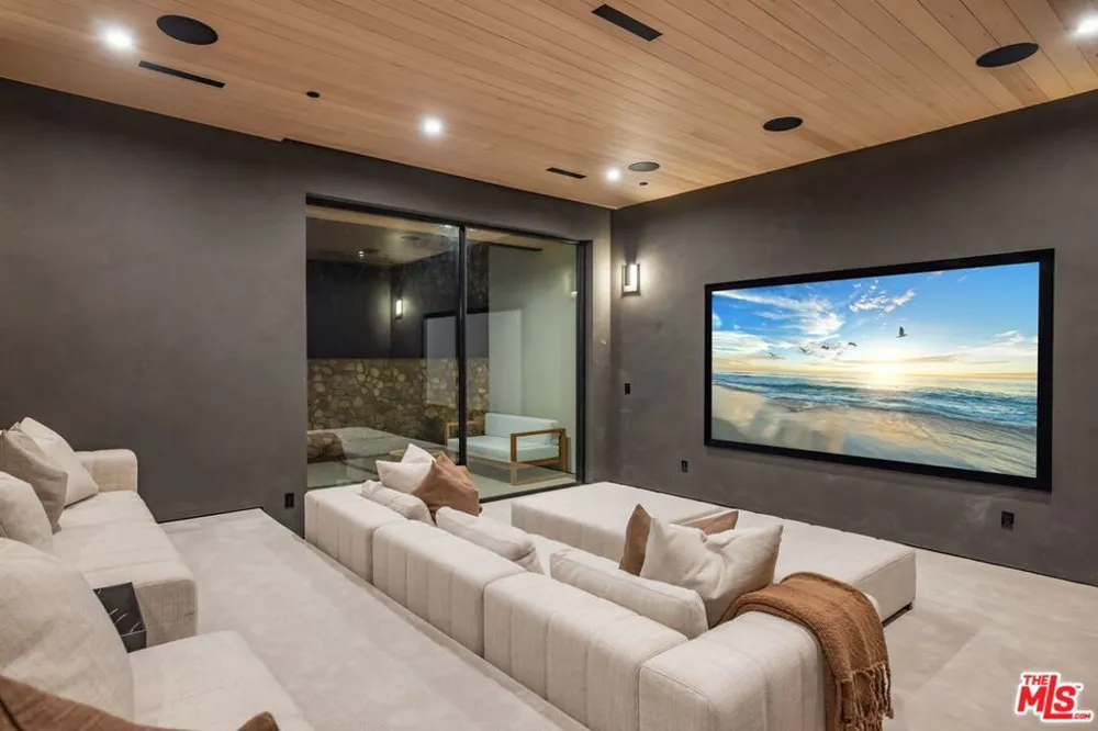11624 Ellice Street Malibu, CA 90265