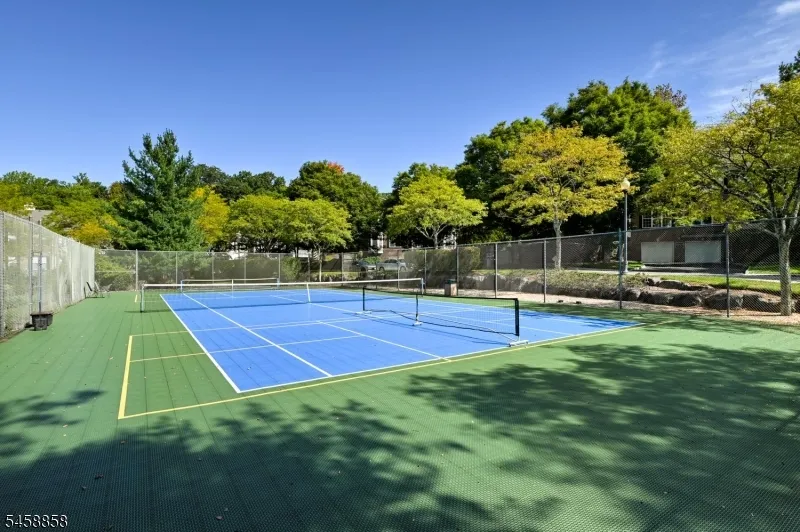1409 Four Seasons Dr #1409 Unit 1409 Wayne, NJ 07470