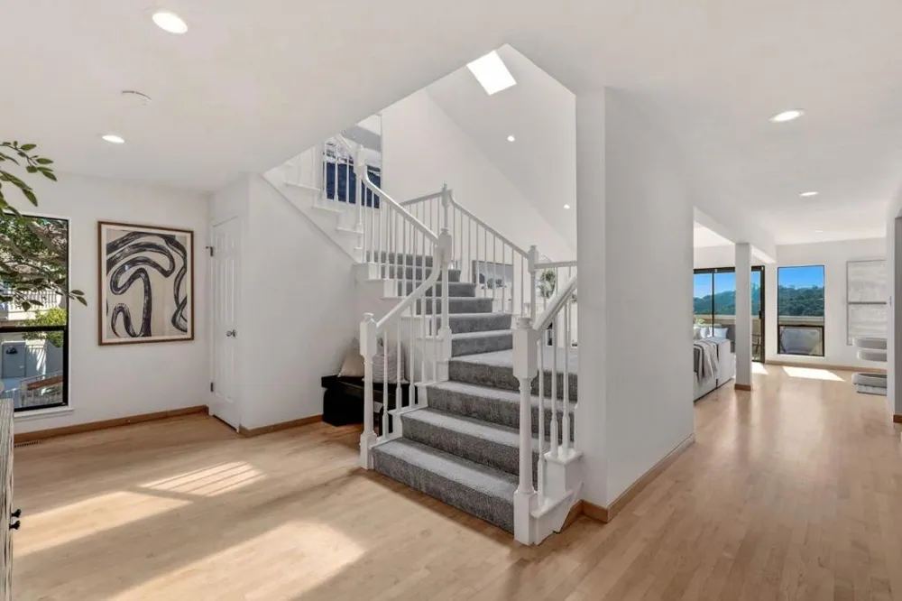 4 Honeysuckle Lane San Carlos, CA 94070