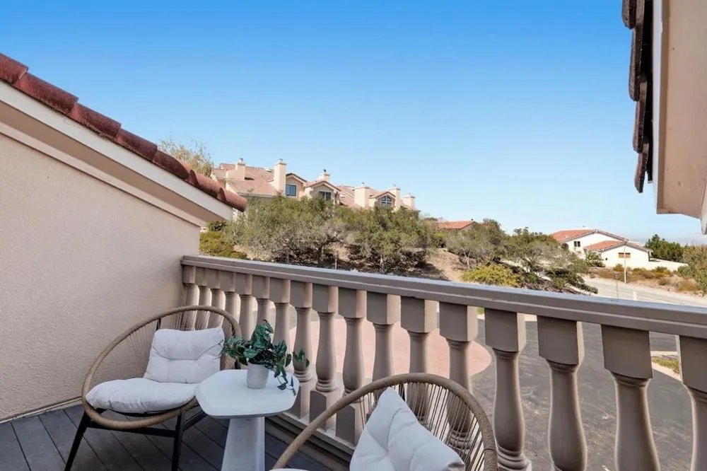 4 Honeysuckle Lane San Carlos, CA 94070