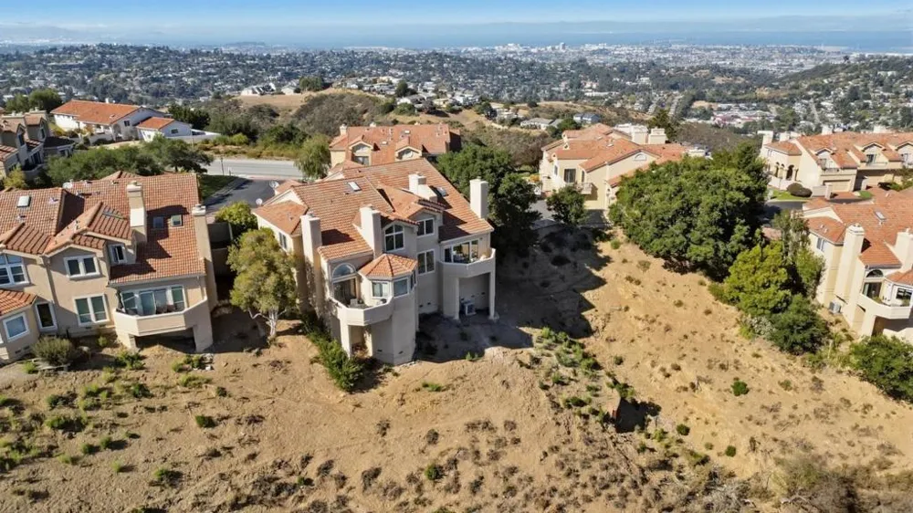 4 Honeysuckle Lane San Carlos, CA 94070