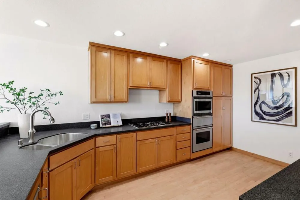4 Honeysuckle Lane San Carlos, CA 94070
