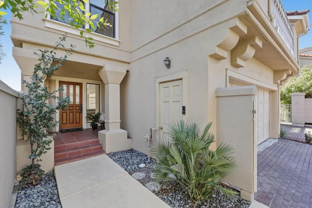 4 Honeysuckle Lane San Carlos, CA 94070