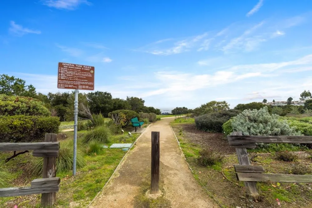 4 Honeysuckle Lane San Carlos, CA 94070