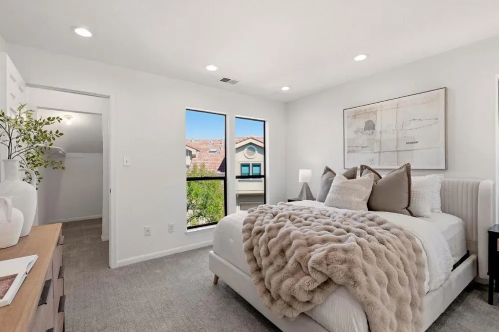 4 Honeysuckle Lane San Carlos, CA 94070