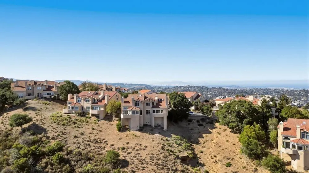 4 Honeysuckle Lane San Carlos, CA 94070