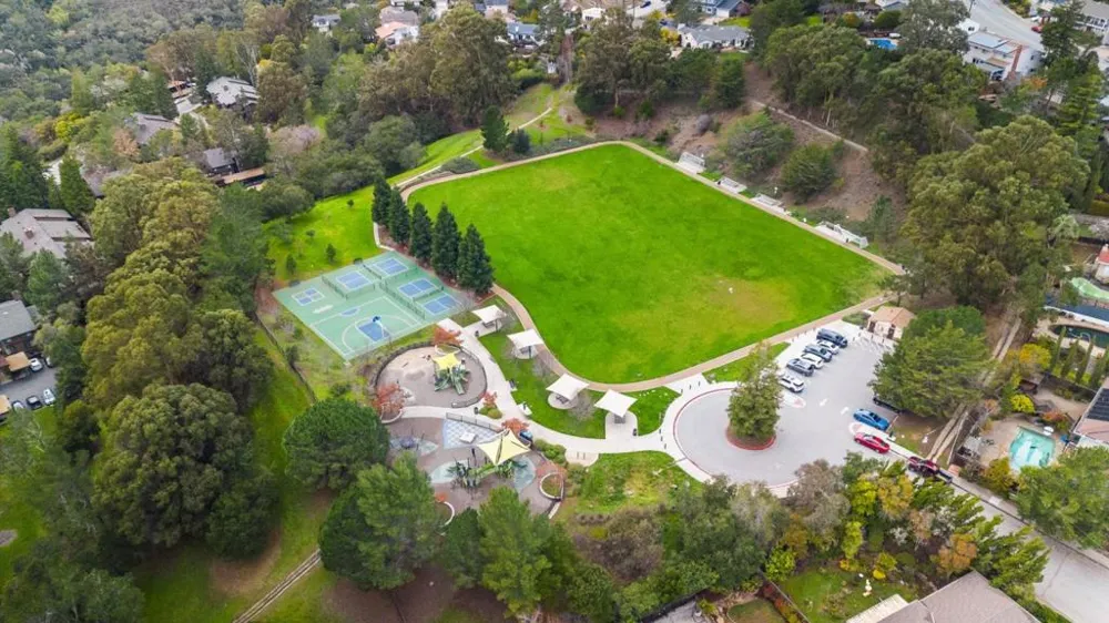 4 Honeysuckle Lane San Carlos, CA 94070